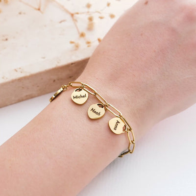 Bracelet with heart charms