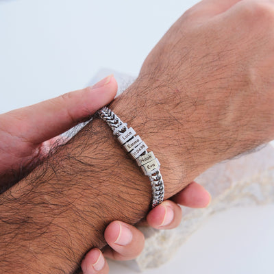 Retro Armband mit gravierten silbernen Beads - OTANTO